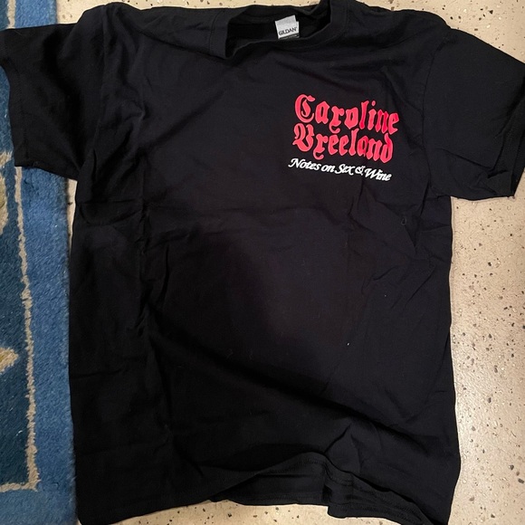 Iconic Caroline Vreeland tour 2020 tee - Picture 3 of 3